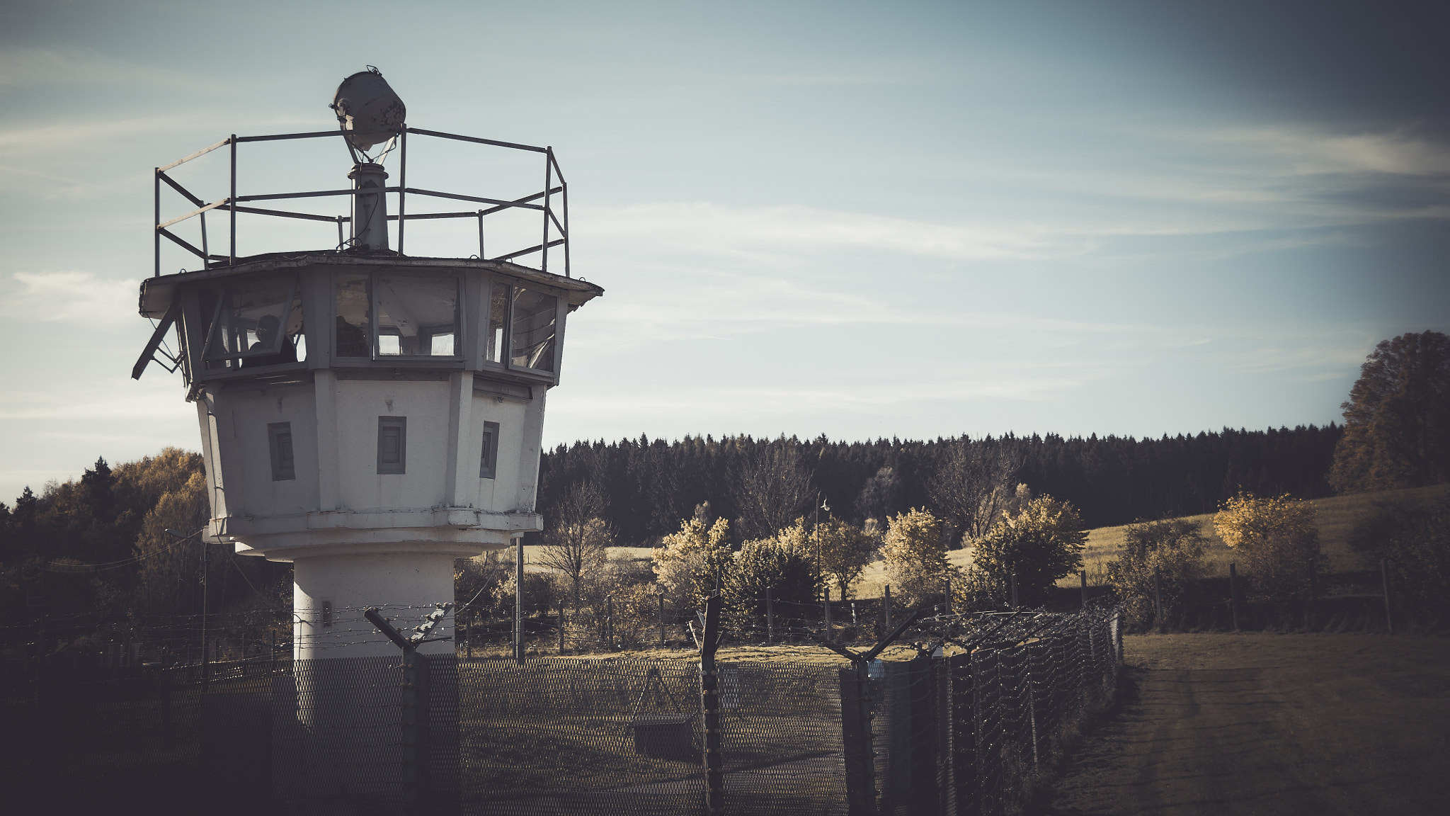 Canon EF-S 18-135mm F3.5-5.6 IS sample photo. Mödlareuth photography