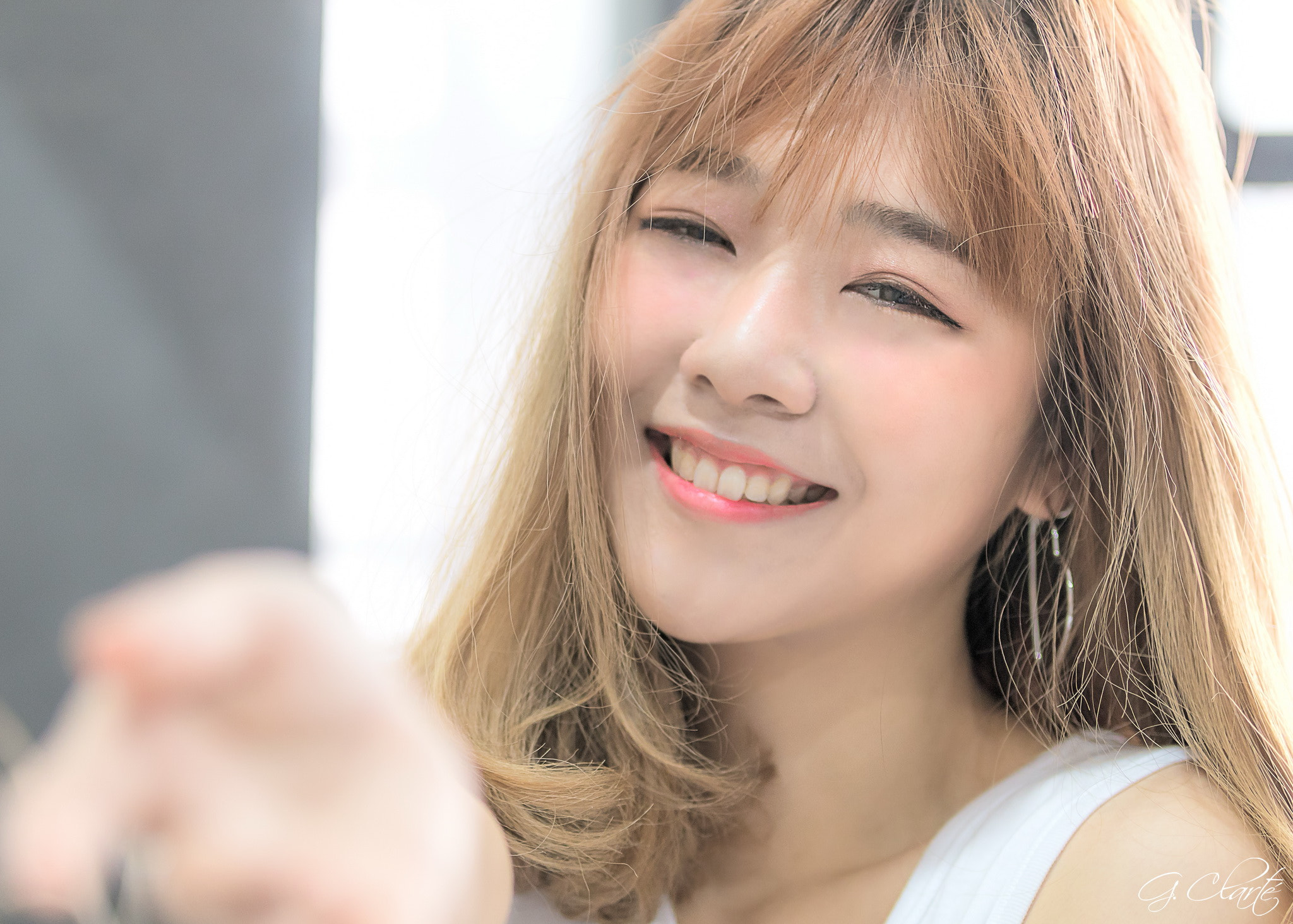 Sigma 50-100mm F1.8 DC HSM Art sample photo. ..lovely bright girl.. photography
