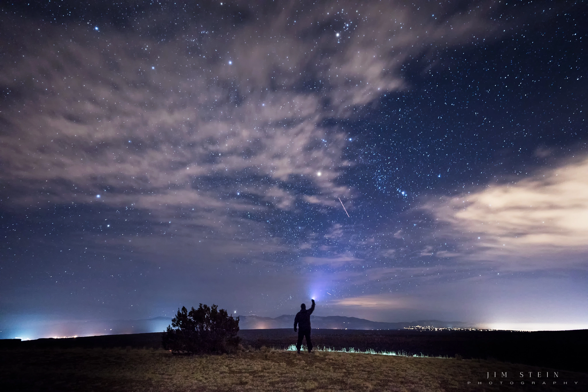 ZEISS Milvus 21mm F2.8 sample photo. That's the way... photography