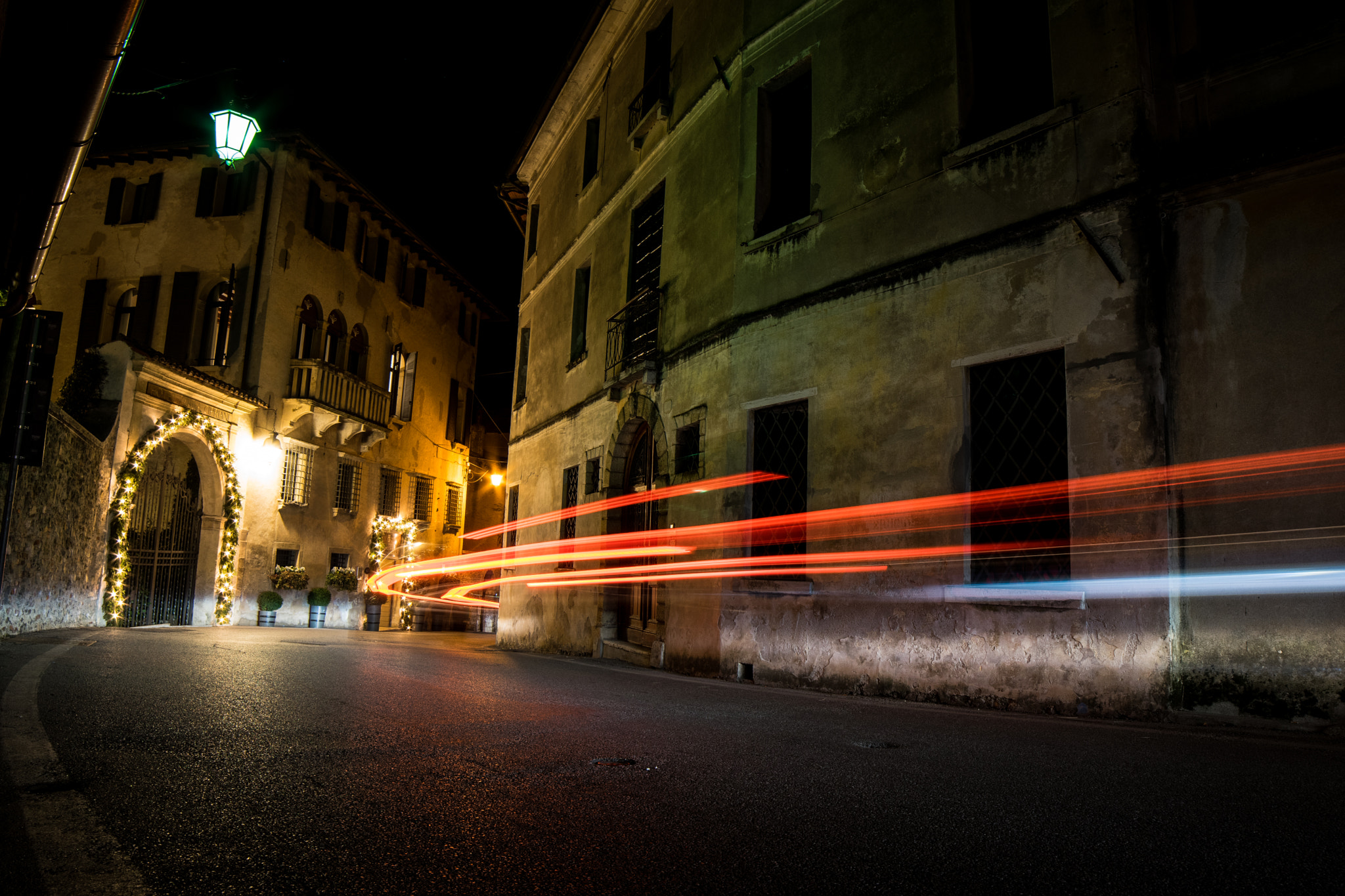 Samyang 14mm F2.8 ED AS IF UMC sample photo. Light's effect photography