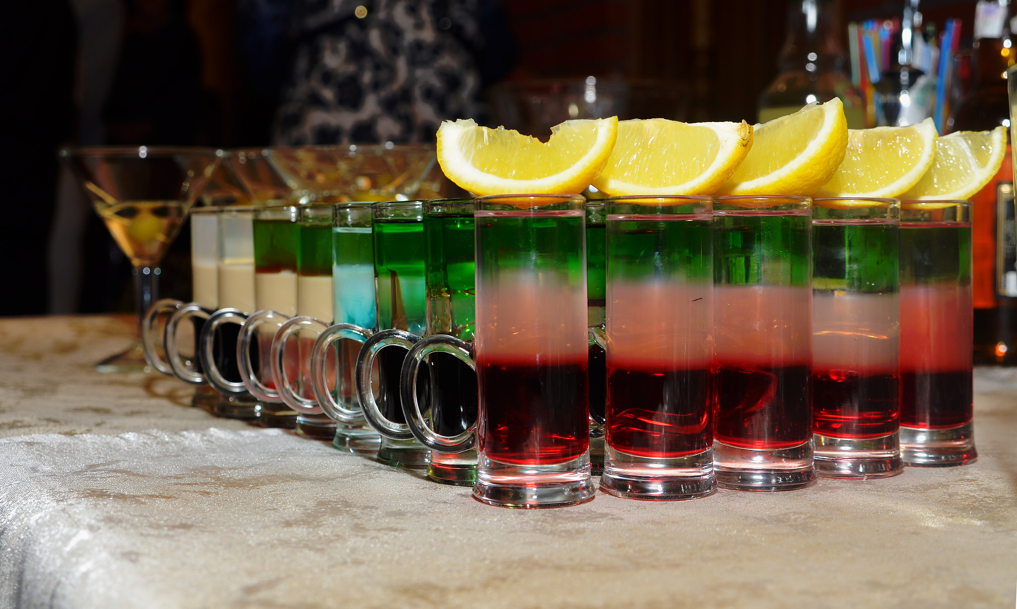 AF Zoom-Nikkor 28-105mm f/3.5-4.5D IF sample photo. Drink (happy weekends) photography