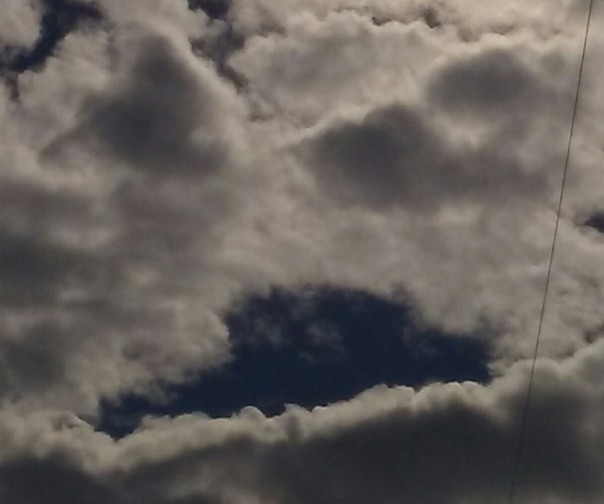 LG K7 sample photo. Cloud monster! photography