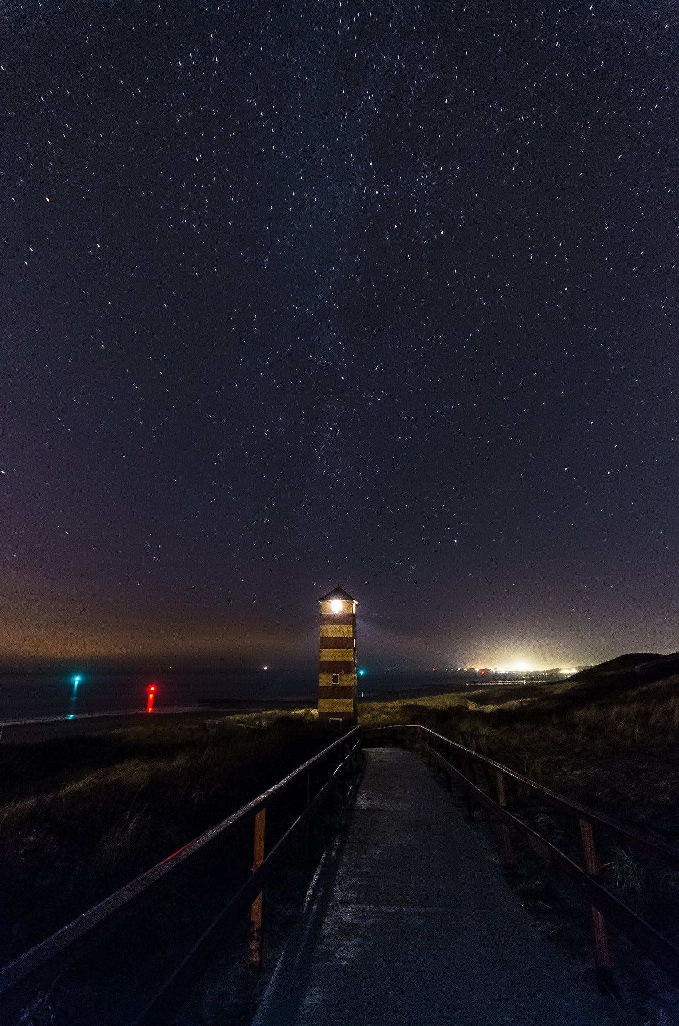Sigma AF 10-20mm F4-5.6 EX DC sample photo. Night i photography