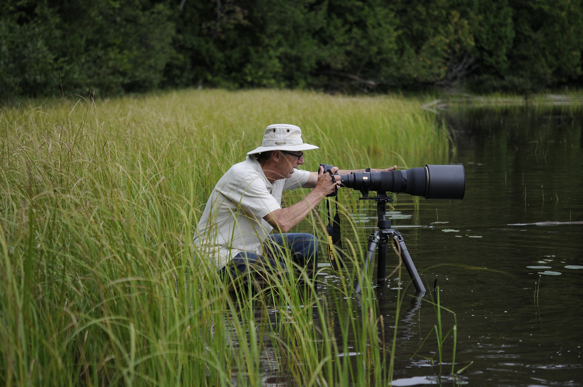 Nikon AF-S Micro-Nikkor 60mm F2.8G ED sample photo. Photographe en devoir, waiting for the loon. photography