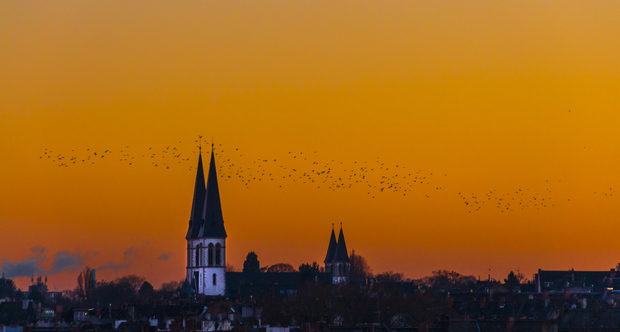 Sigma 18-250mm F3.5-6.3 DC OS HSM sample photo. Wiesbaden twilight photography