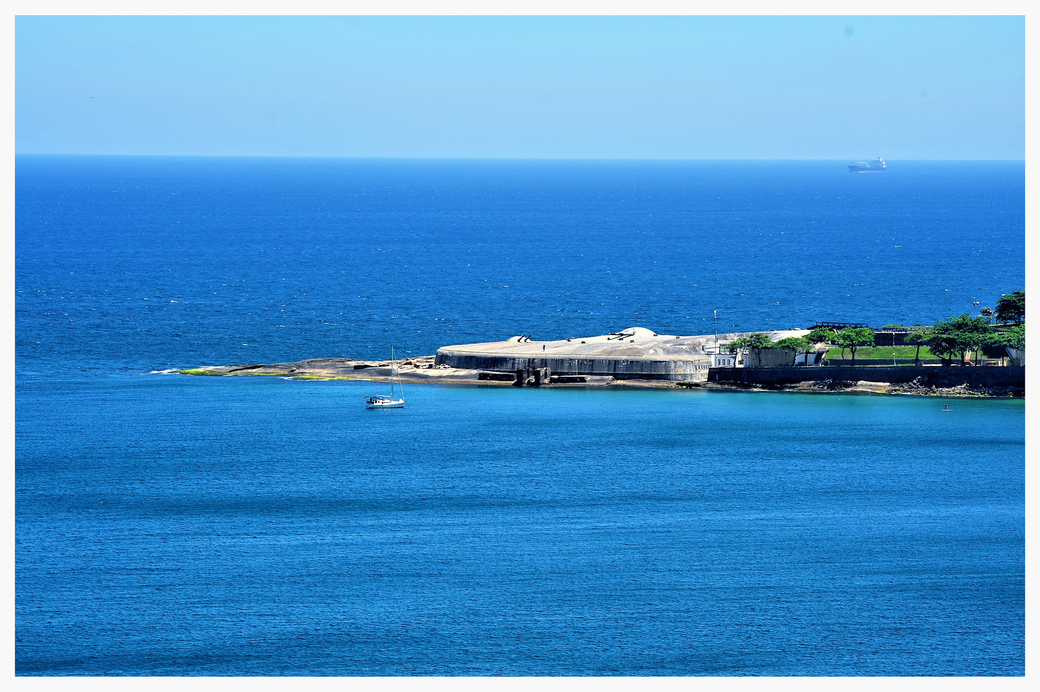 Nikon D700 + AF Nikkor 180mm f/2.8 IF-ED sample photo. Boat and ship photography