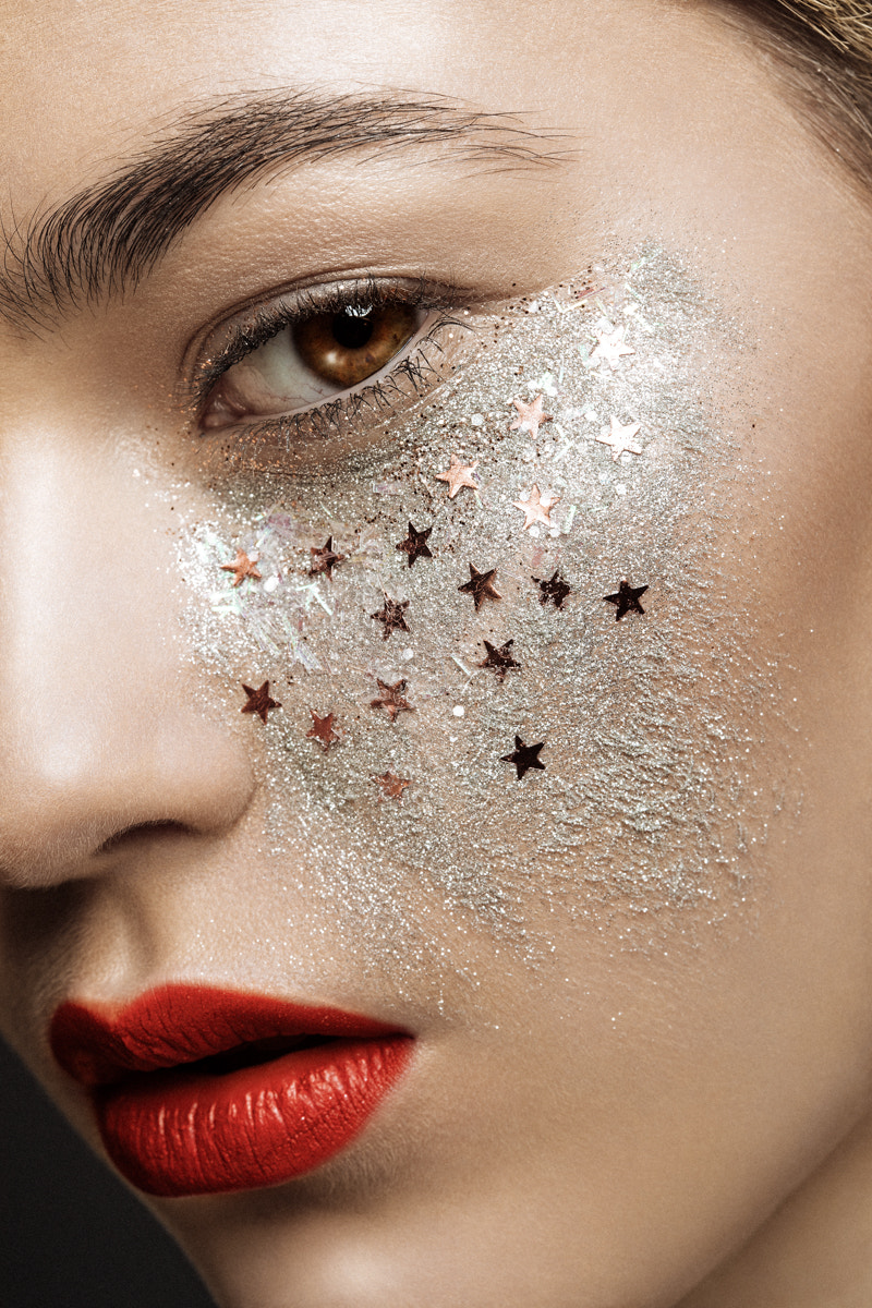 Canon EF 100mm F2.8 Macro USM sample photo. Stars and glitter photography