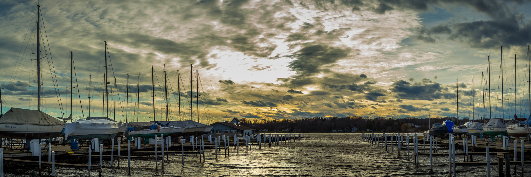 Canon EOS 550D (EOS Rebel T2i / EOS Kiss X4) + Sigma 20mm EX f/1.8 sample photo. Whitehall harbor - contest winner photography