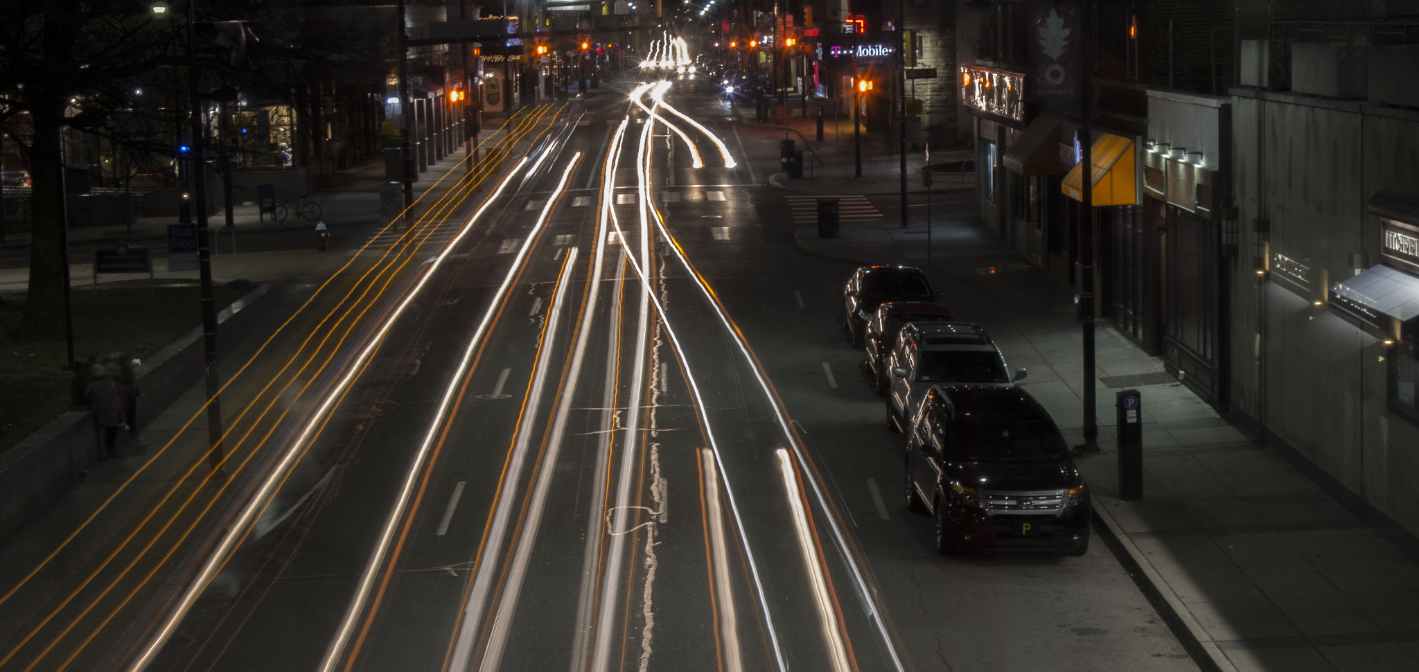 Canon EOS 700D (EOS Rebel T5i / EOS Kiss X7i) sample photo. Cars race by on forbes ave in pittsburgh photography