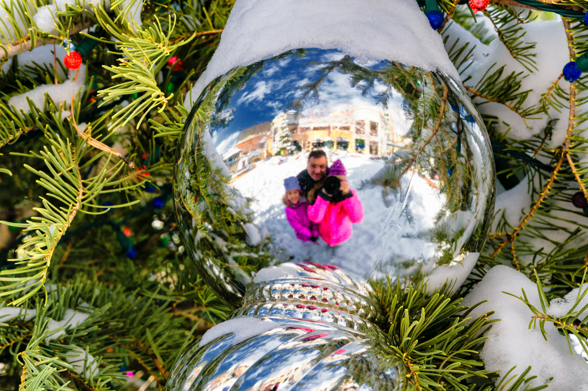 Nikon D3300 + Sigma 18-35mm F1.8 DC HSM Art sample photo. Christmas tree at the gateway, salt lake city, utah photography