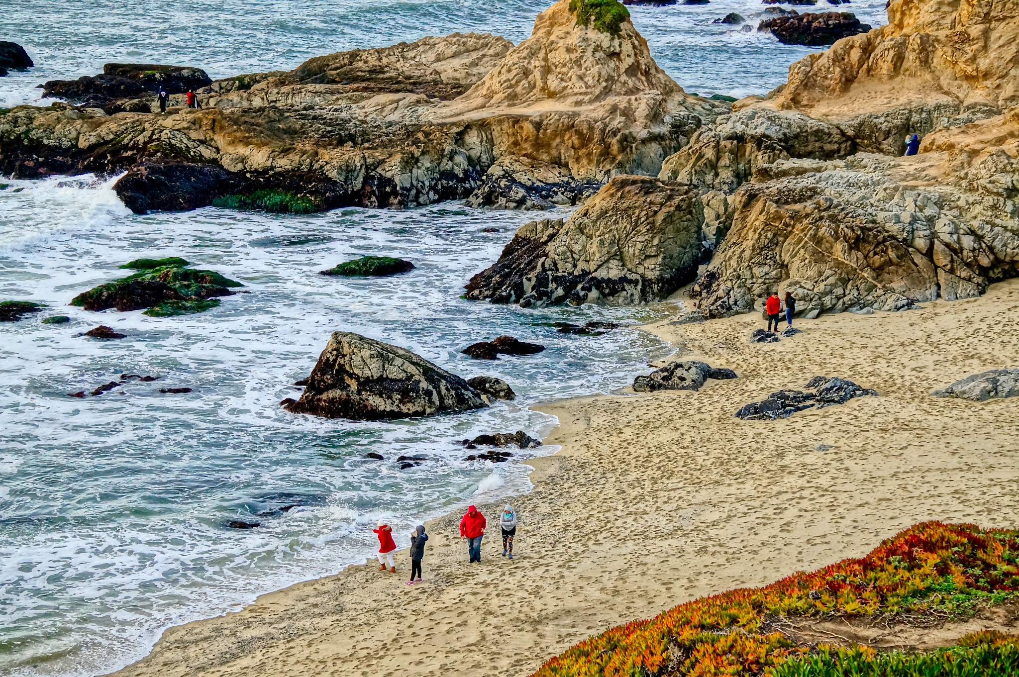 Sony E 55-210mm F4.5-6.3 OSS sample photo. Rocky beach photography