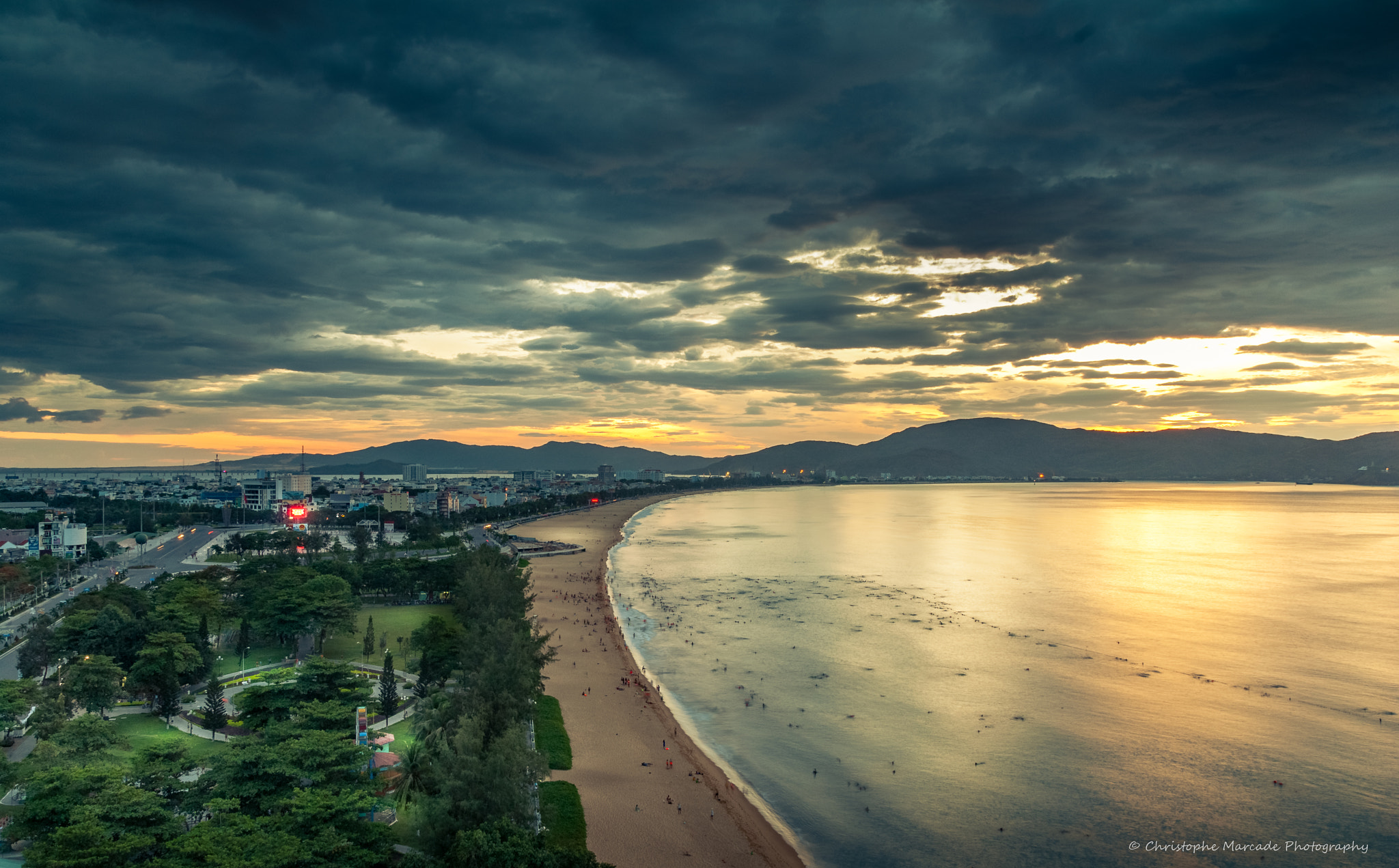 Sigma 18-250mm F3.5-6.3 DC Macro OS HSM sample photo. Sunrise over quy-nhon photography