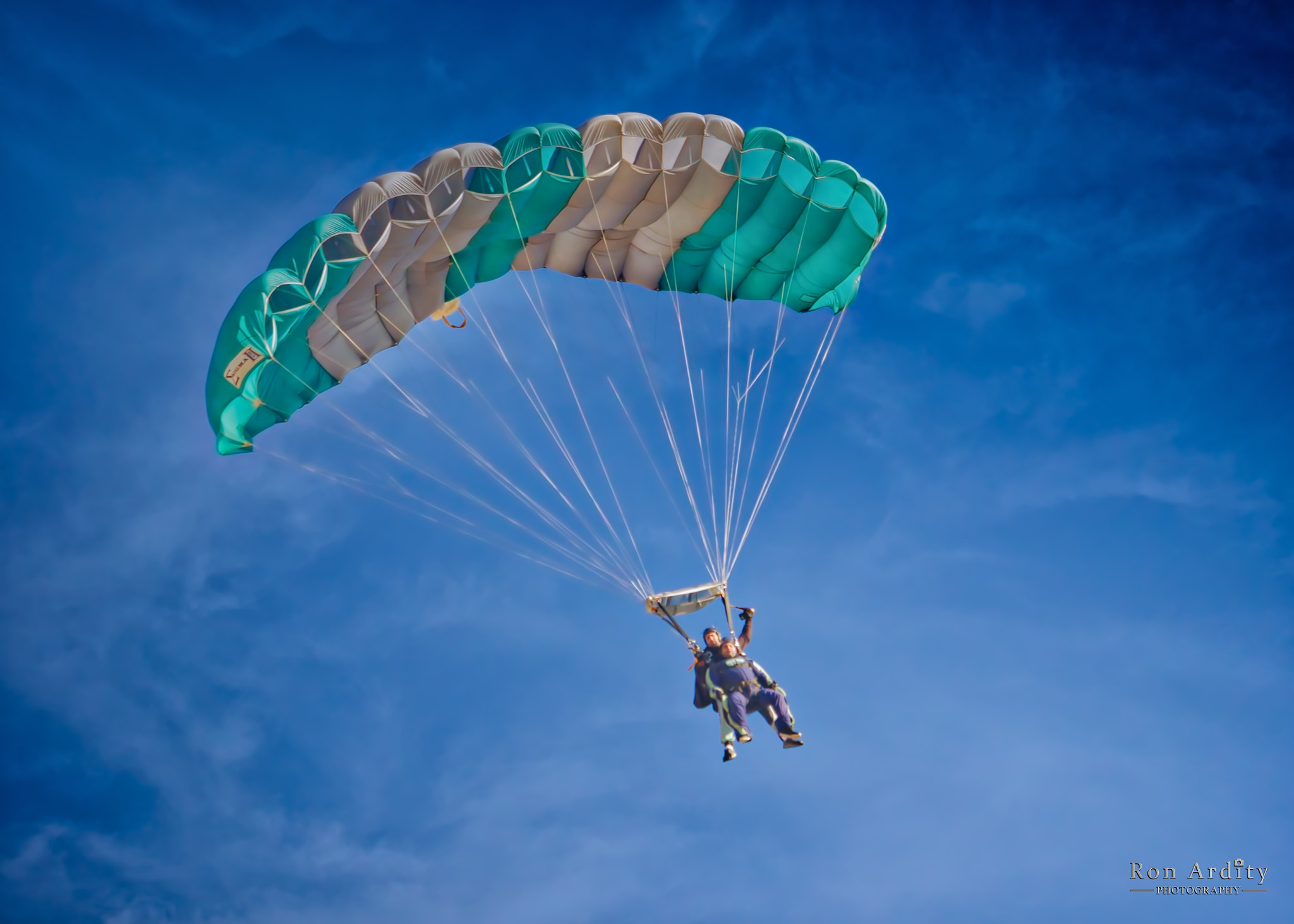 Canon EF-S 55-250mm F4-5.6 IS STM sample photo. Paratrooper photography