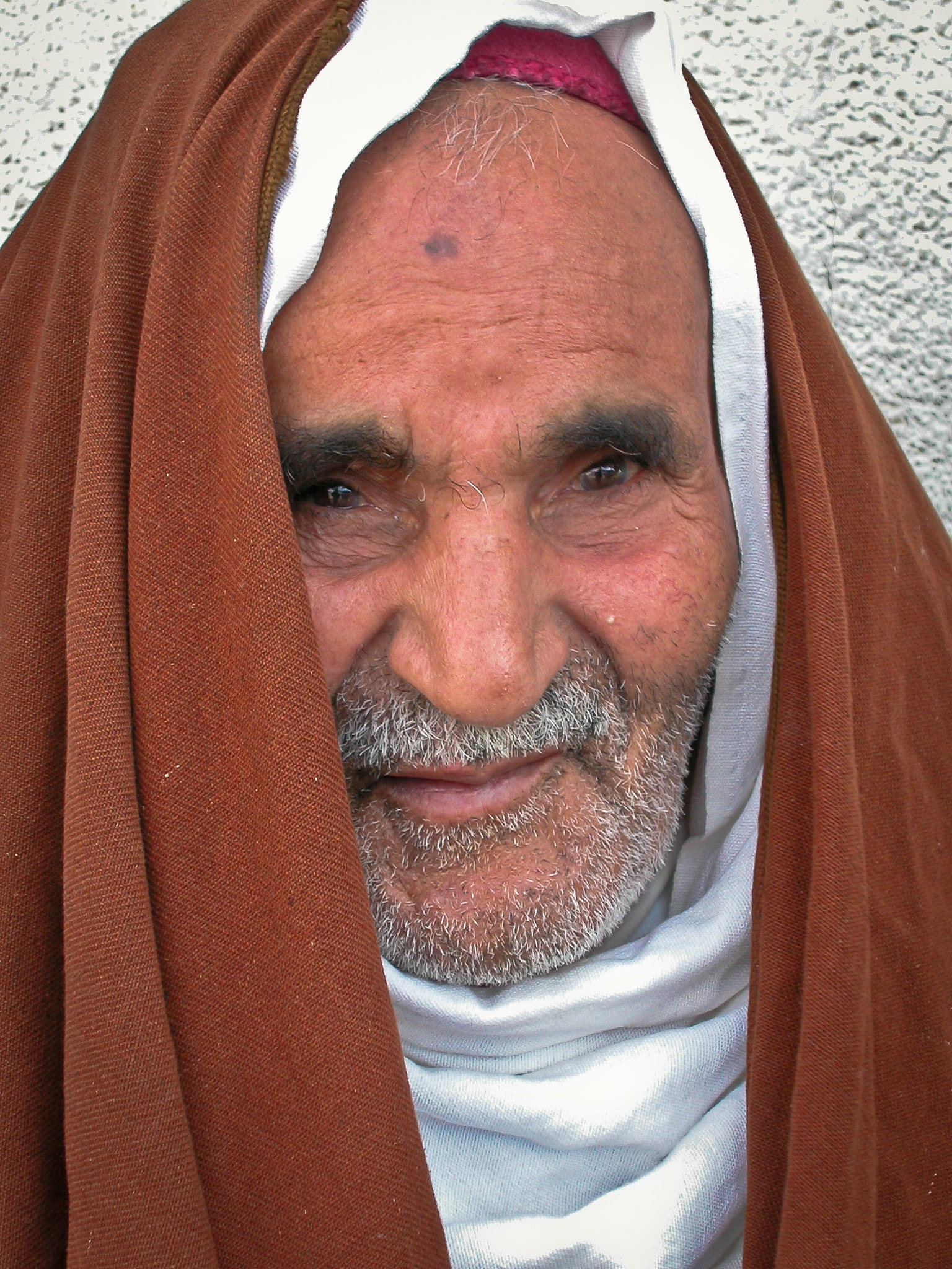 Nikon E5000 sample photo. Tunisian man photography