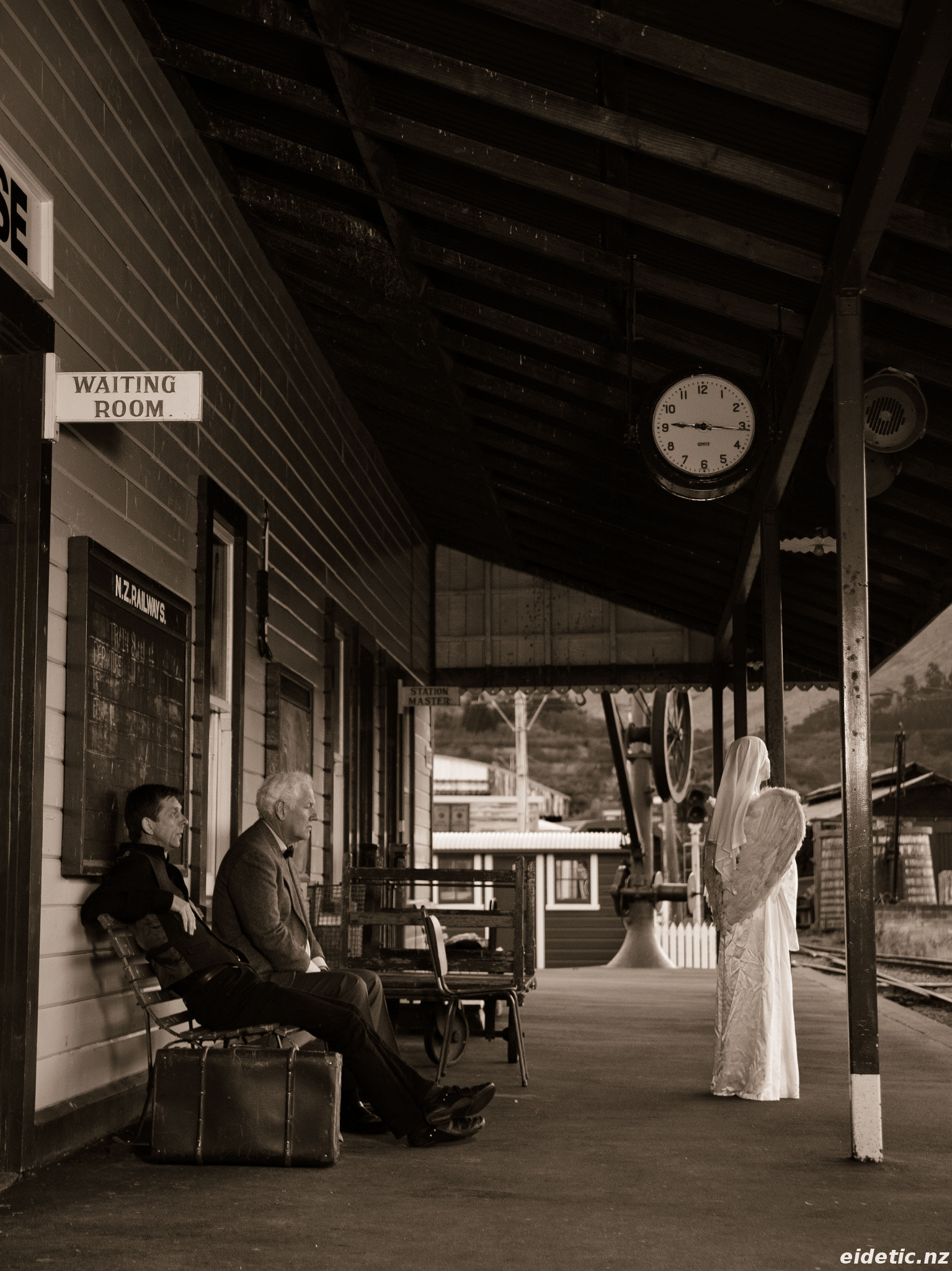 Nikon D600 sample photo. Waiting photography