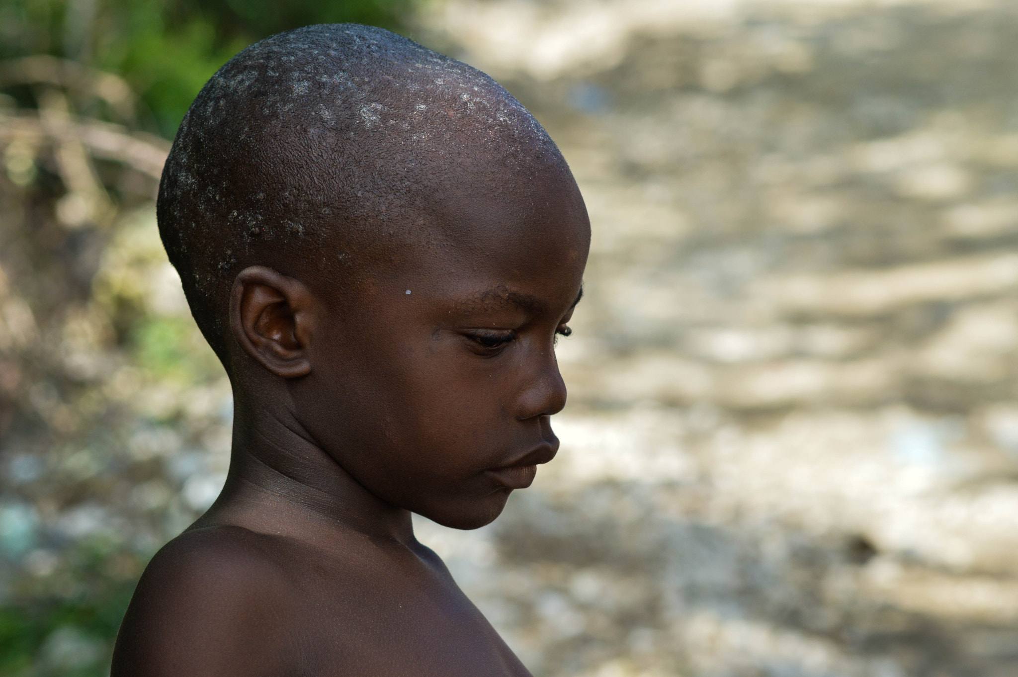 Nikon D3200 + Nikon AF-S Nikkor 85mm F1.8G sample photo. Haitian village child photography