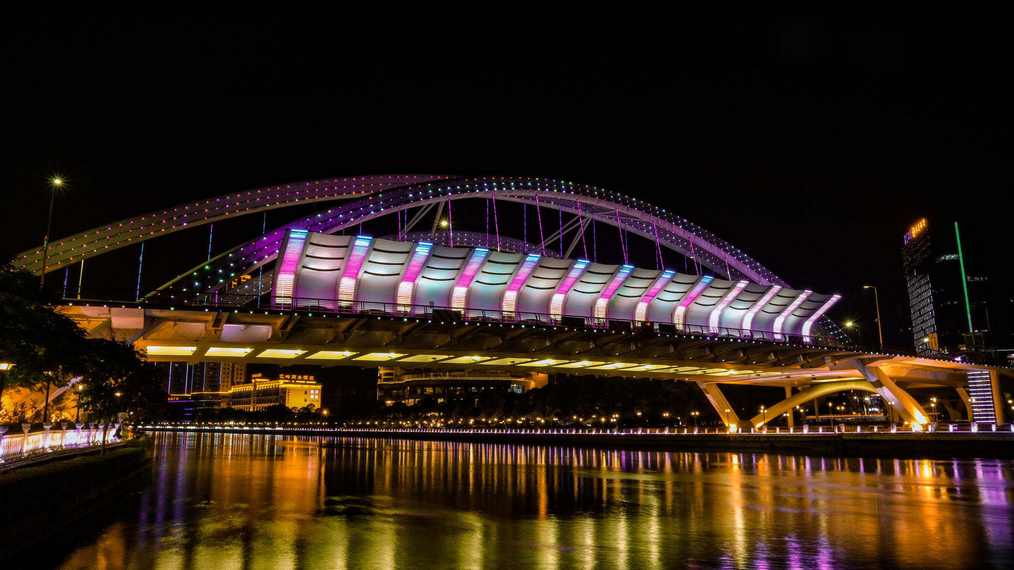 Canon EOS M3 + Canon EF-M 15-45mm F3.5-6.3 IS STM sample photo. Bridge in night photography