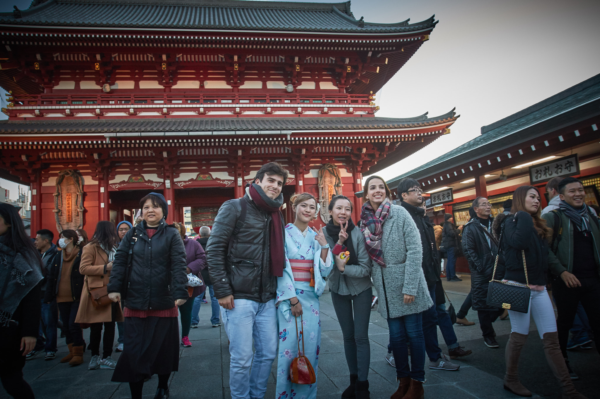 Canon EOS 70D + Canon EF 16-35mm F2.8L USM sample photo. Tokyo walk photography