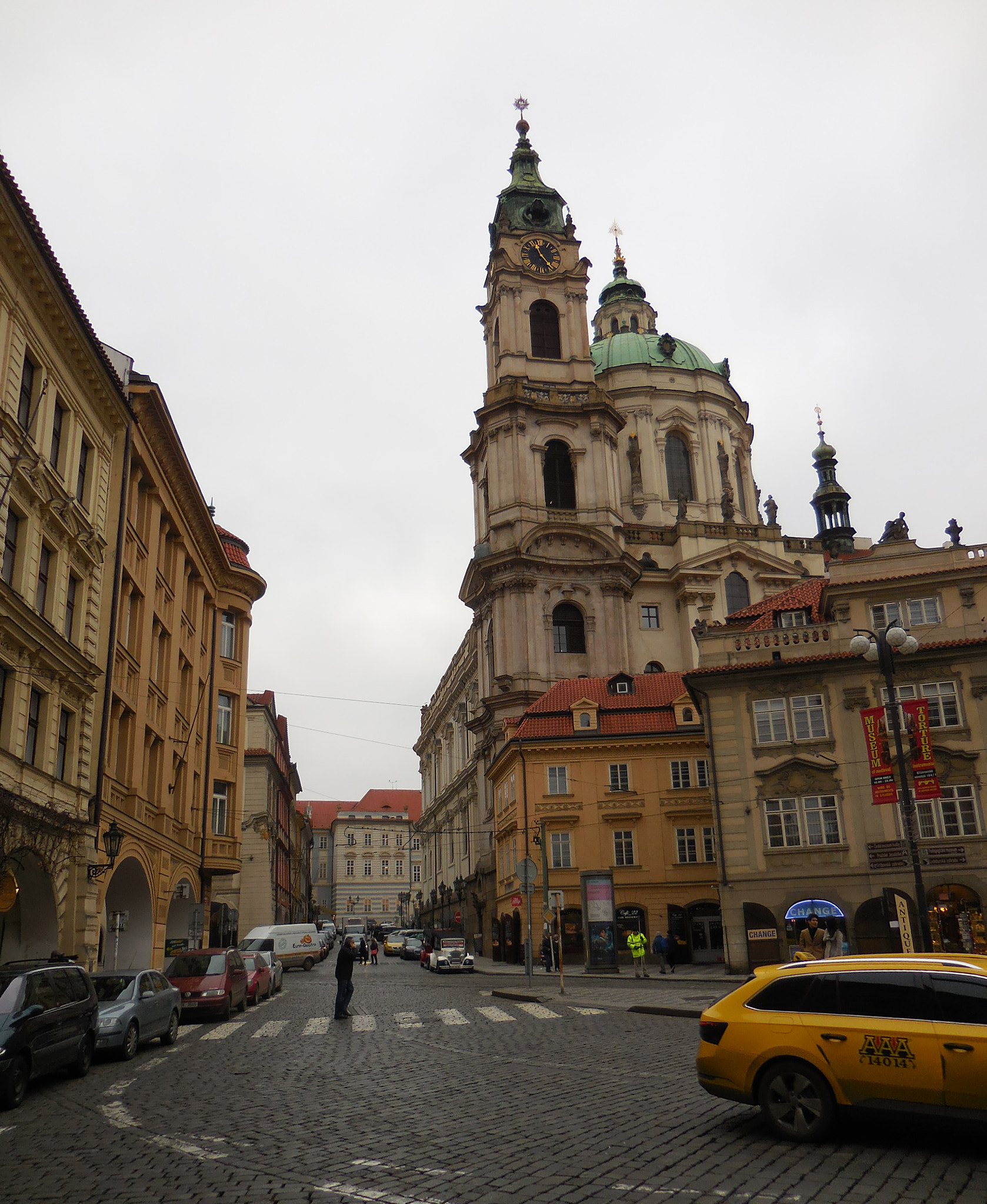 Nikon Coolpix S6800 sample photo. Prague photography