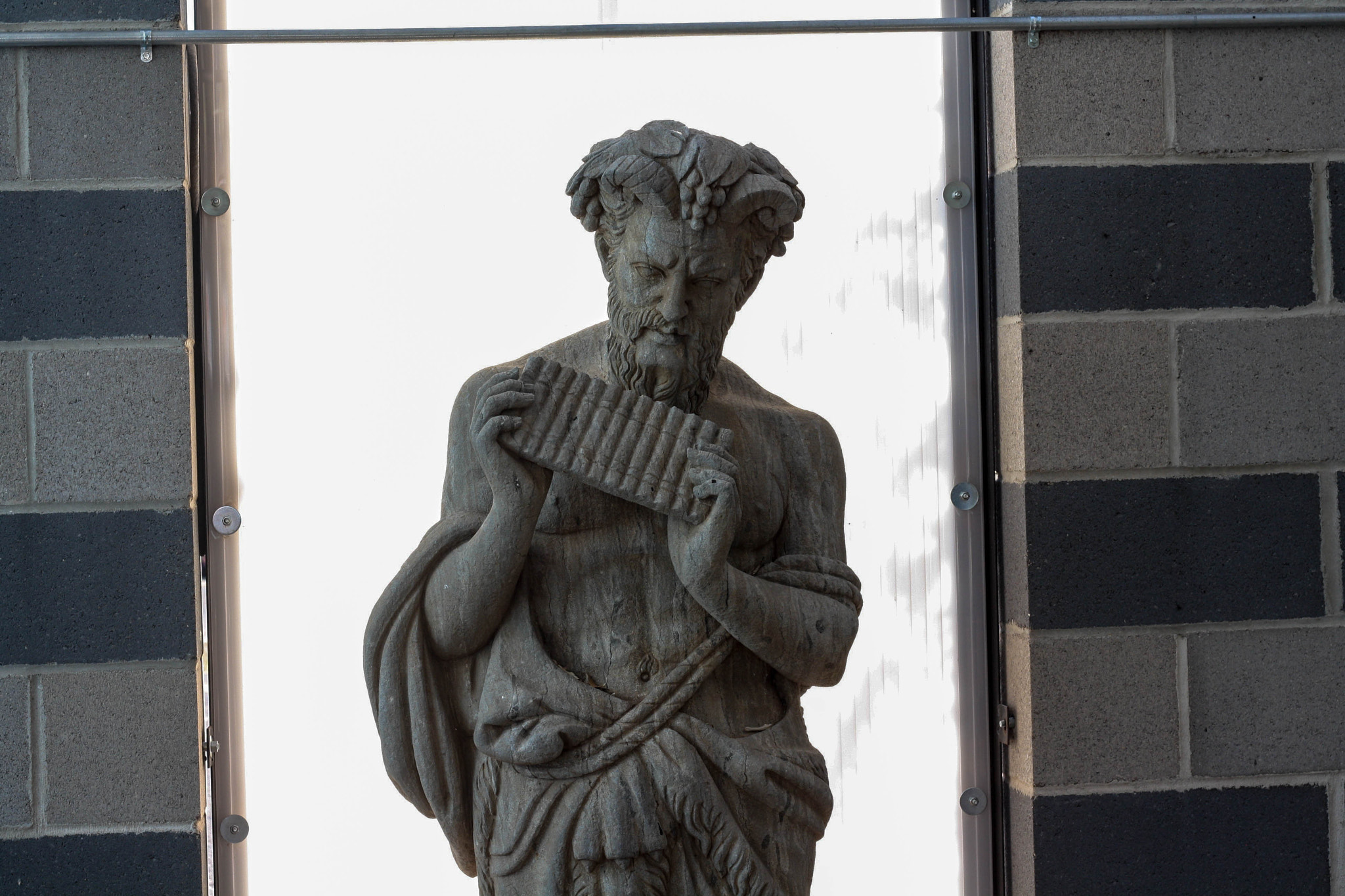Canon EOS 1000D (EOS Digital Rebel XS / EOS Kiss F) sample photo. Lubbock statue photography