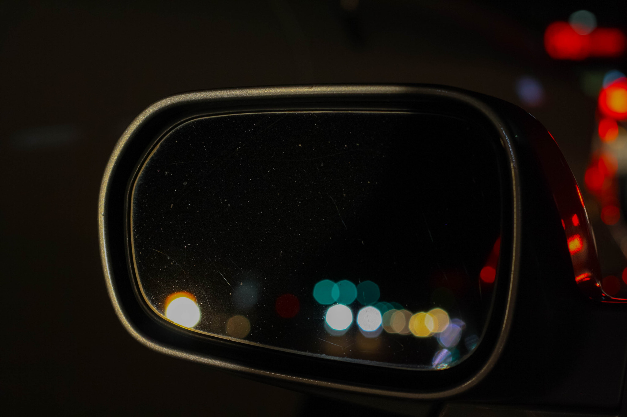 Canon EOS 1000D (EOS Digital Rebel XS / EOS Kiss F) sample photo. Side mirror photography