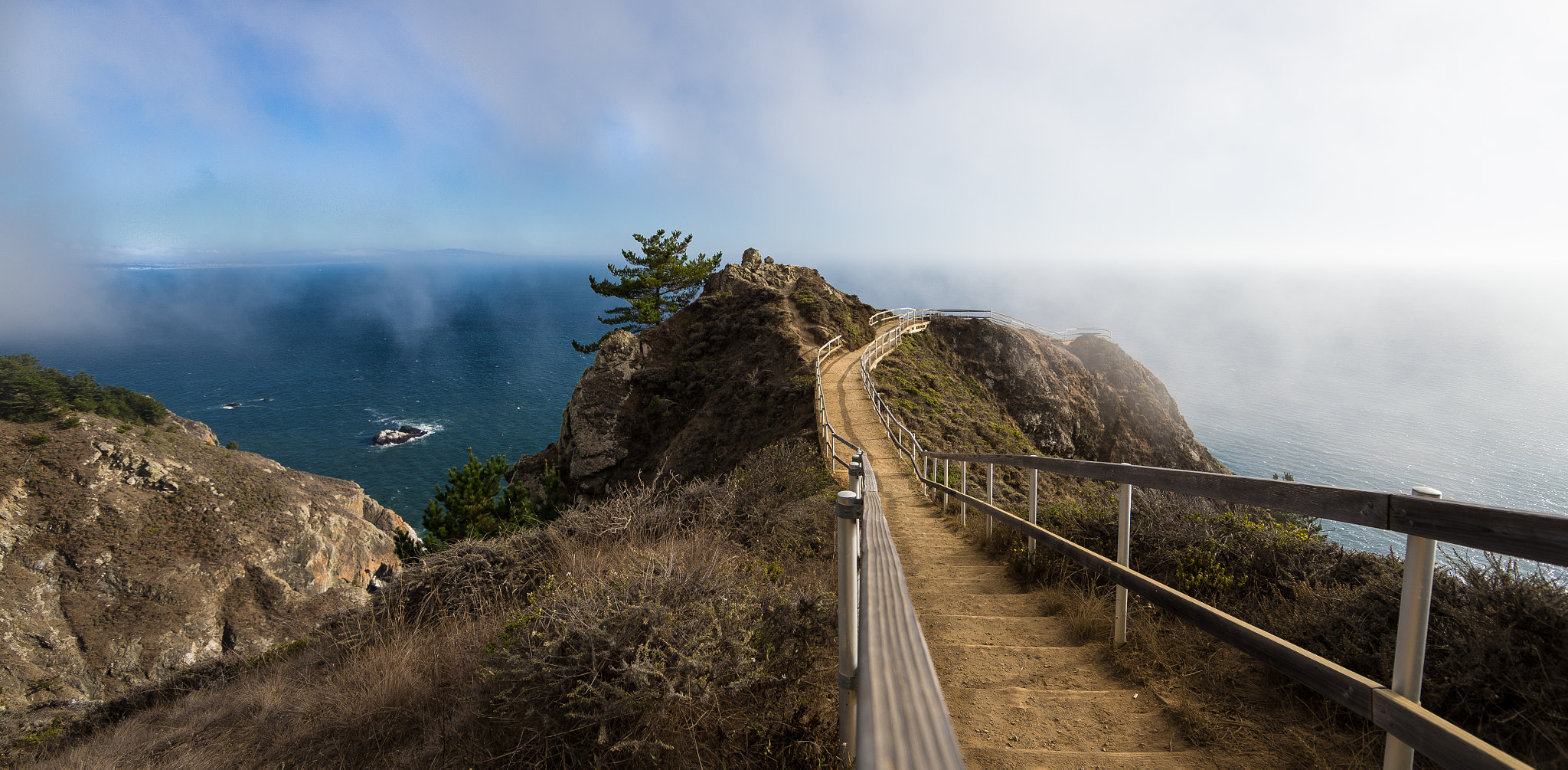 Canon EF 14mm F2.8L II USM sample photo. Bujpg o photography