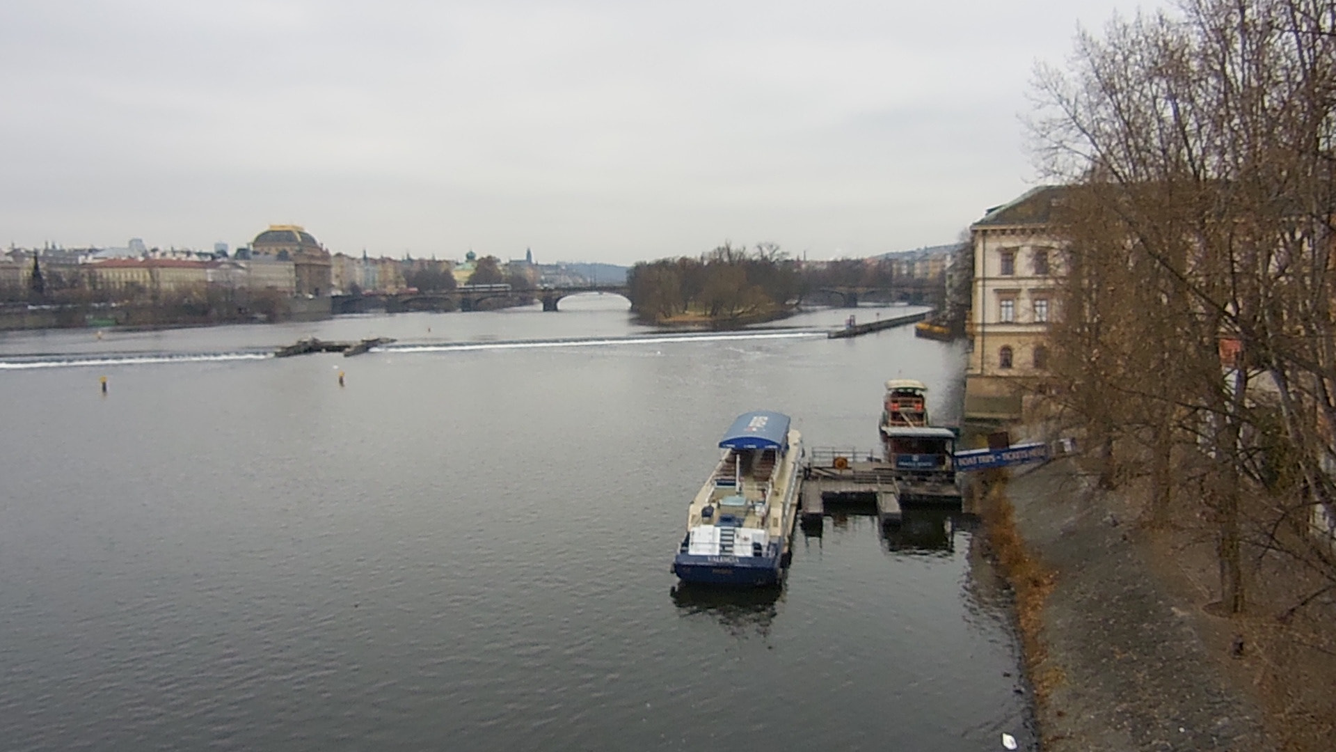 Nikon Coolpix S6800 sample photo. Prague-danube river photography