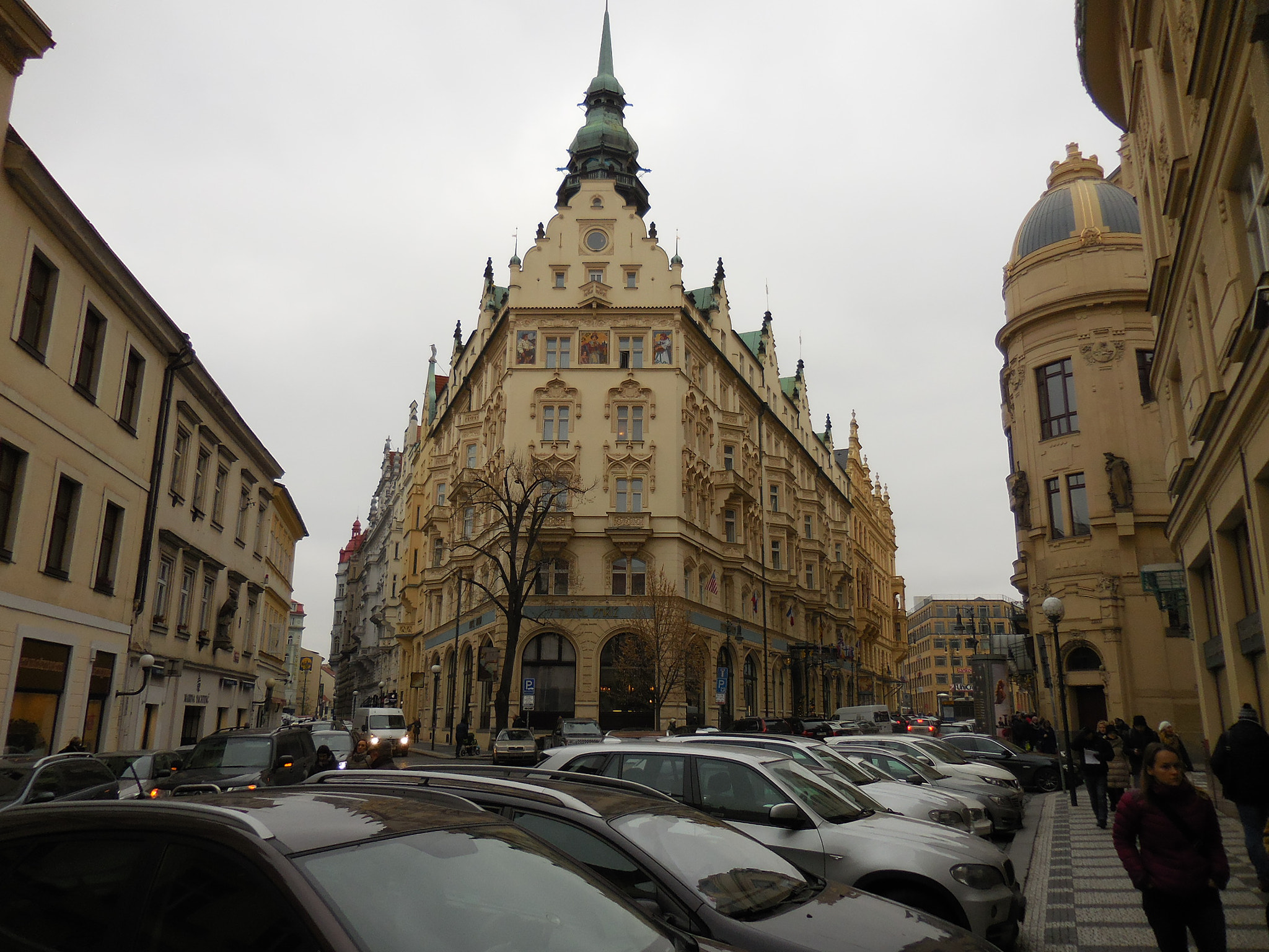 Nikon Coolpix S6800 sample photo. Prague photography