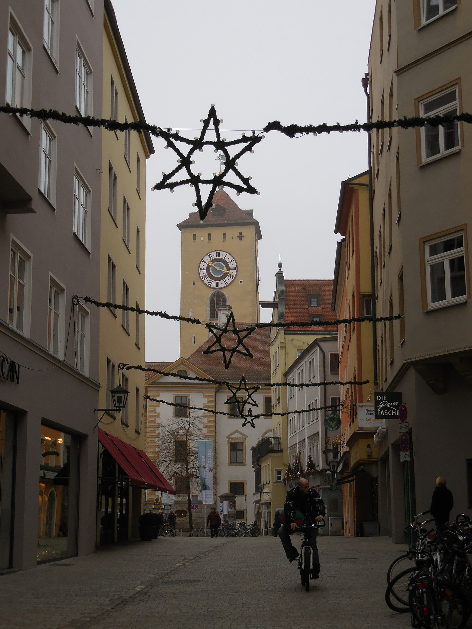 Nikon Coolpix S6800 sample photo. Regensburg photography