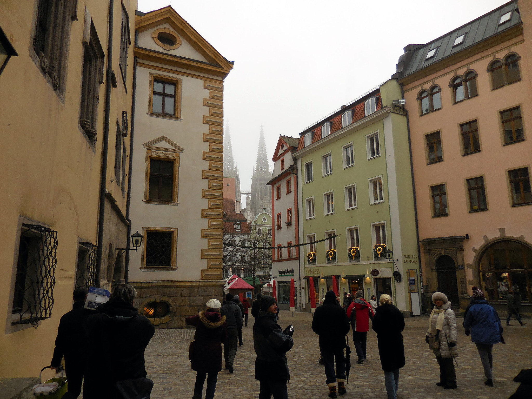 Nikon Coolpix S6800 sample photo. Regensburg photography