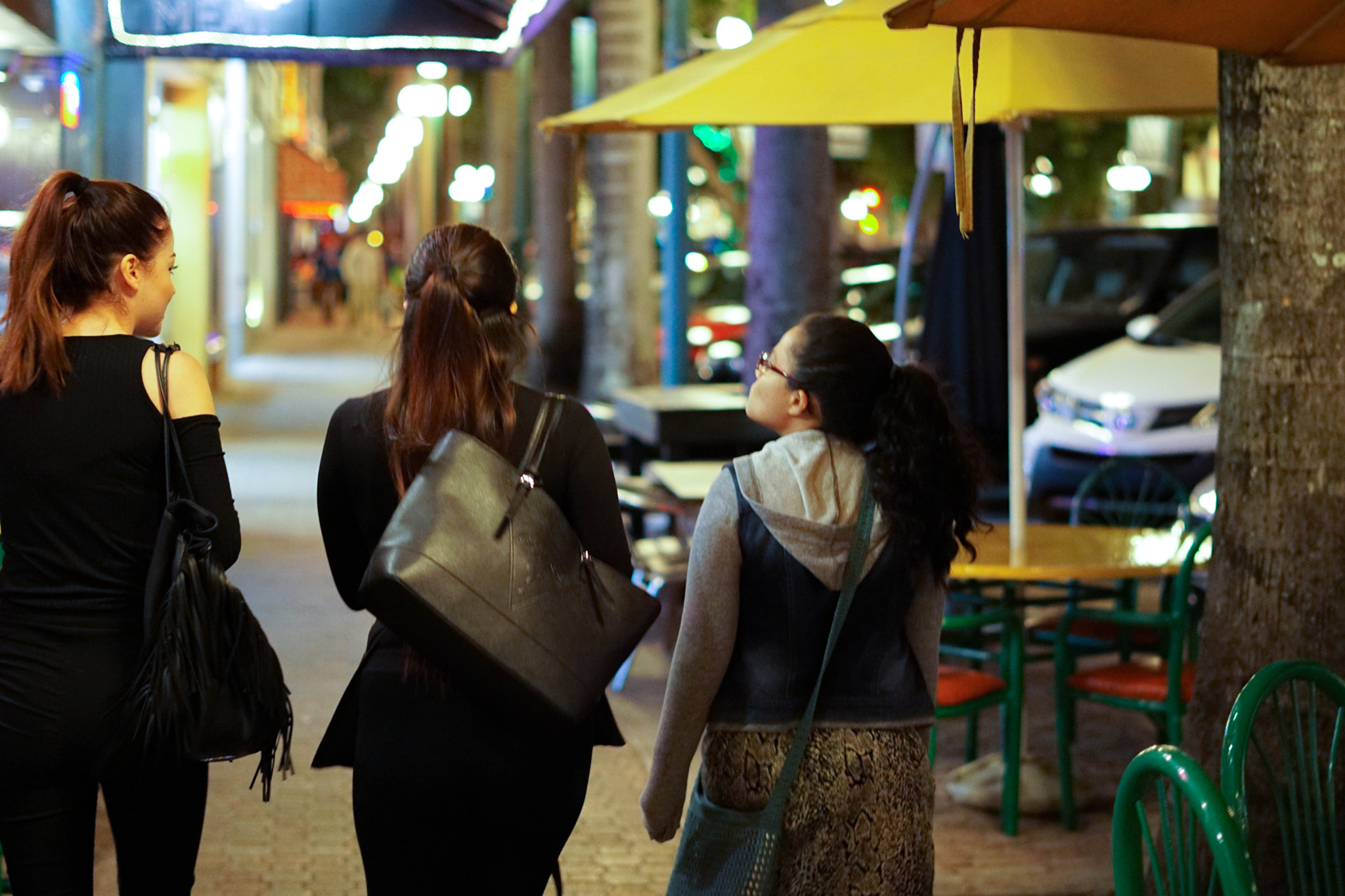 Sony FE 50mm F1.8 sample photo. Night city photography