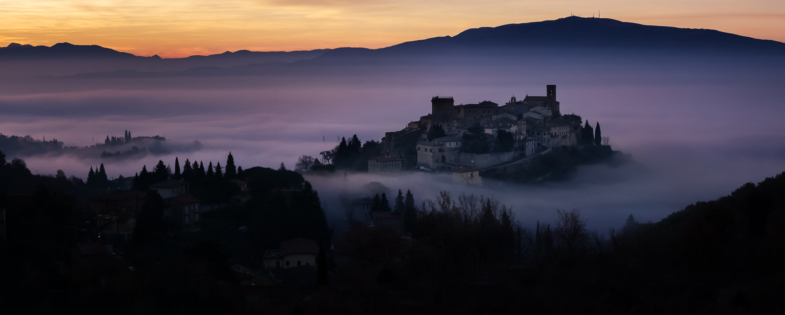 Fujifilm XC 16-50mm F3.5-5.6 OIS sample photo. Buongiorno umbria photography