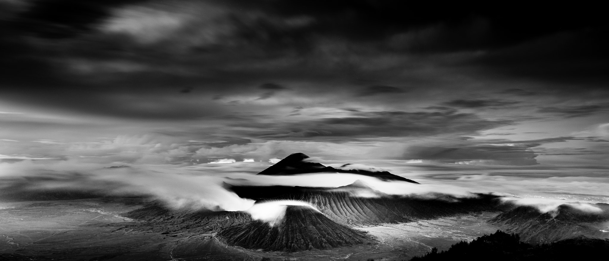 Nikon D600 + Nikon AF Nikkor 20mm F2.8D sample photo. Bromo sunrise photography