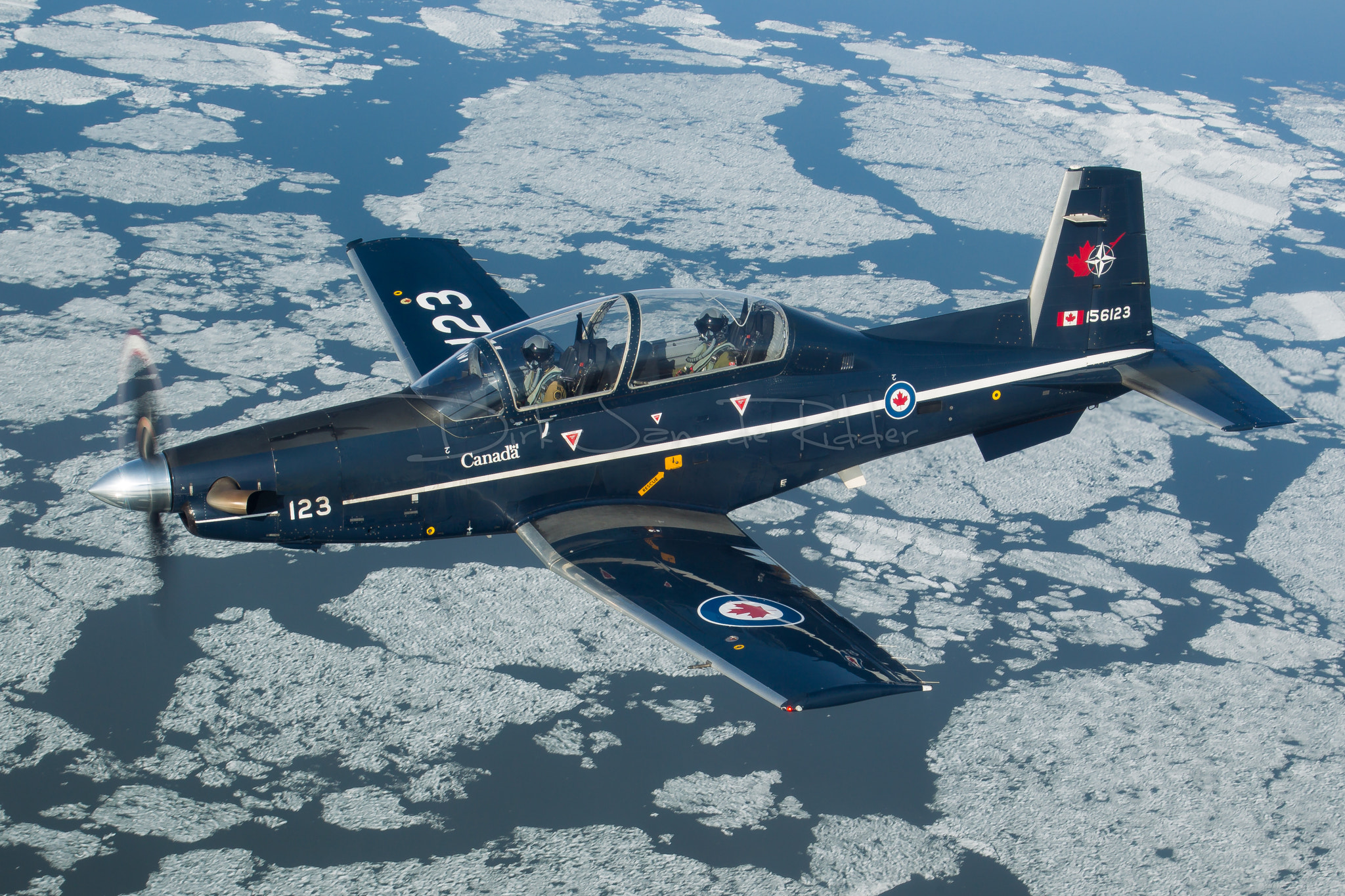 Canon EOS-1D Mark IV sample photo. Royal canadian air force ct-156 harvard ii 156123 photography