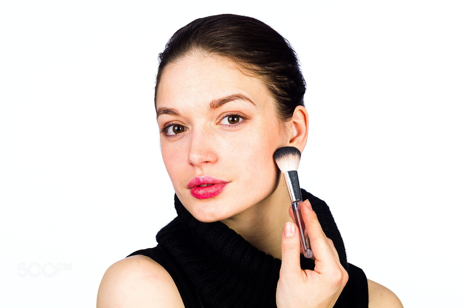 Canon EOS-1D Mark IV sample photo. Young girl makes a make-up photography