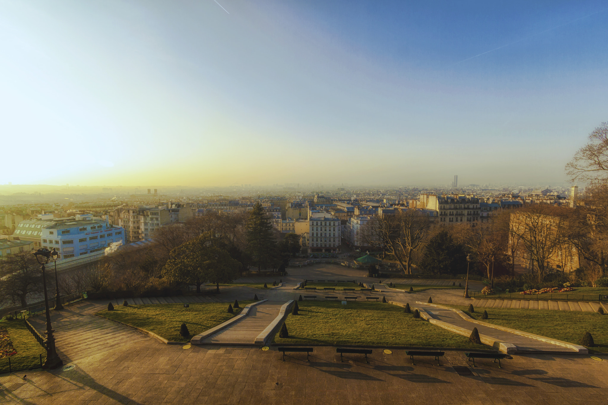 Canon EF-S 10-22mm F3.5-4.5 USM sample photo. Bou jour paris photography