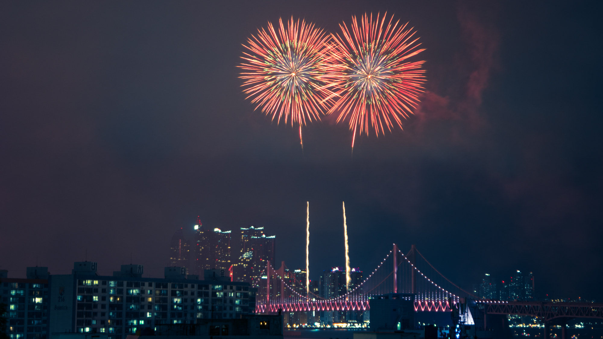 Samsung NX500 sample photo. Fire works / 10220079.jpg photography