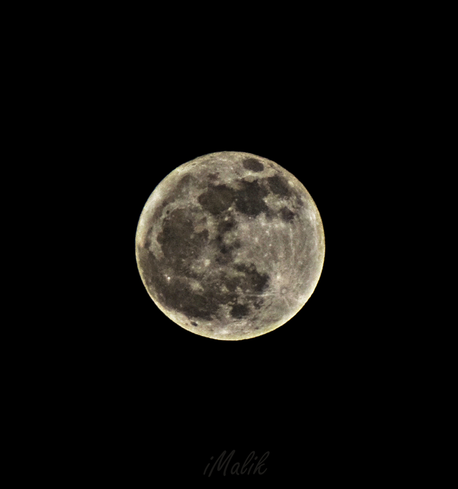 Canon EF 80-200mm F4.5-5.6 II sample photo. Moon photography