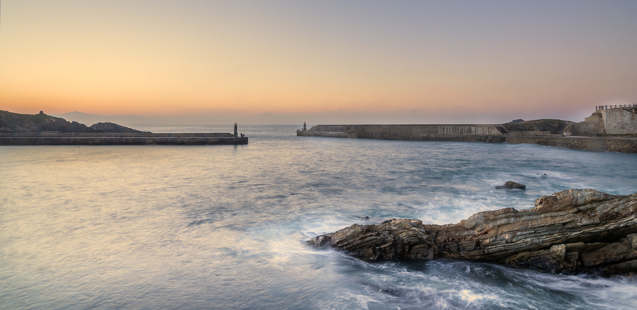 Tokina AT-X 16-28mm F2.8 Pro FX sample photo. Tapia de casariego photography