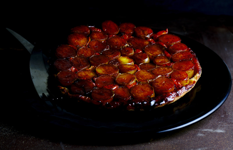 Samsung NX300 + Samsung NX 50-200mm F4-5.6 ED OIS sample photo. Tatin of potatoes and tomatoes photography