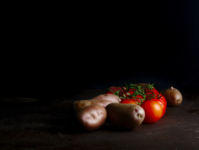 Samsung NX300 + Samsung NX 50-200mm F4-5.6 ED OIS sample photo. Tatin of potatoes and tomatoes photography