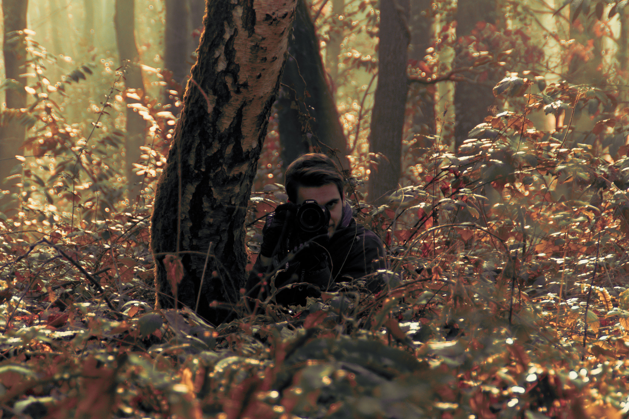 Canon EOS 100D (EOS Rebel SL1 / EOS Kiss X7) sample photo. Photographer in the french woods photography
