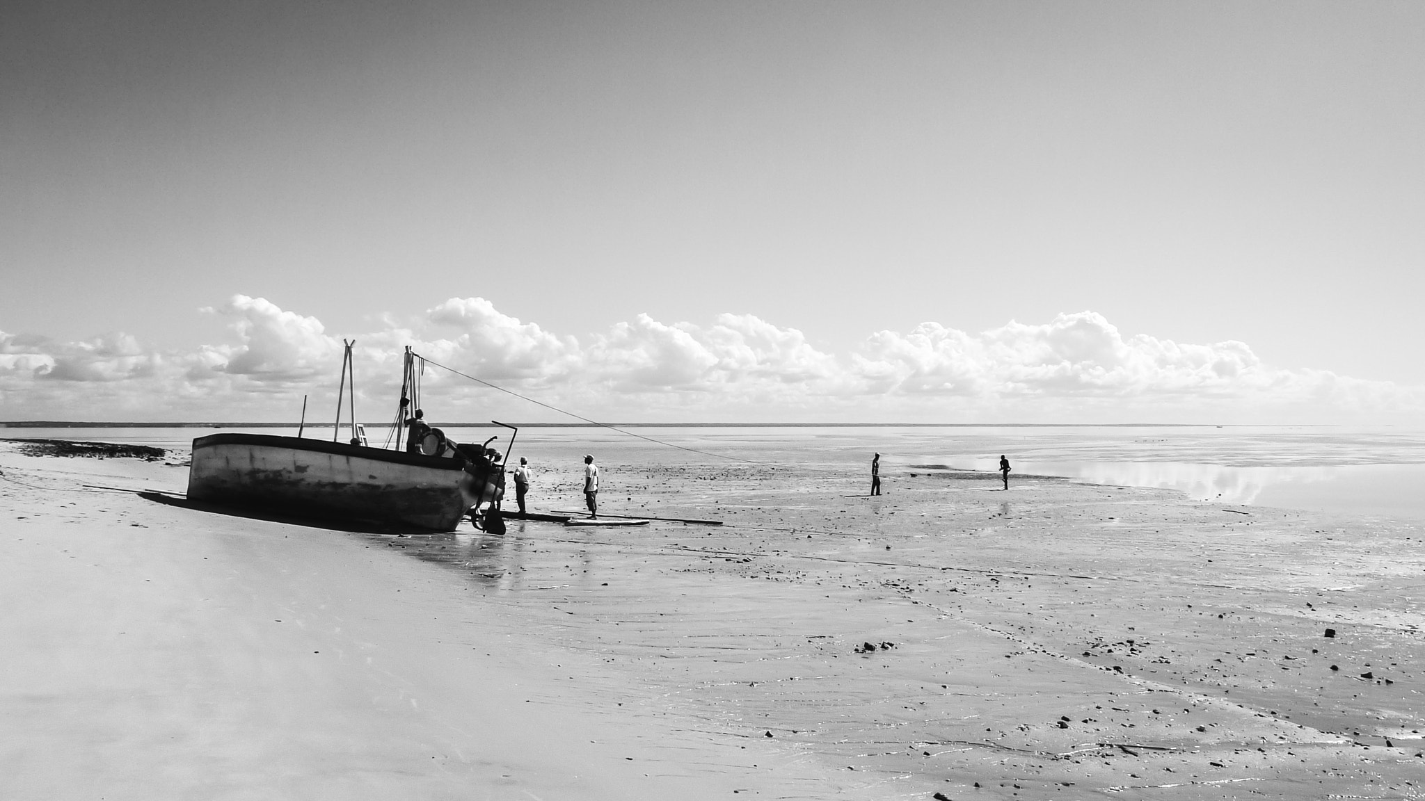 Panasonic DMC-ZS3 sample photo. Beached boat in low tide photography