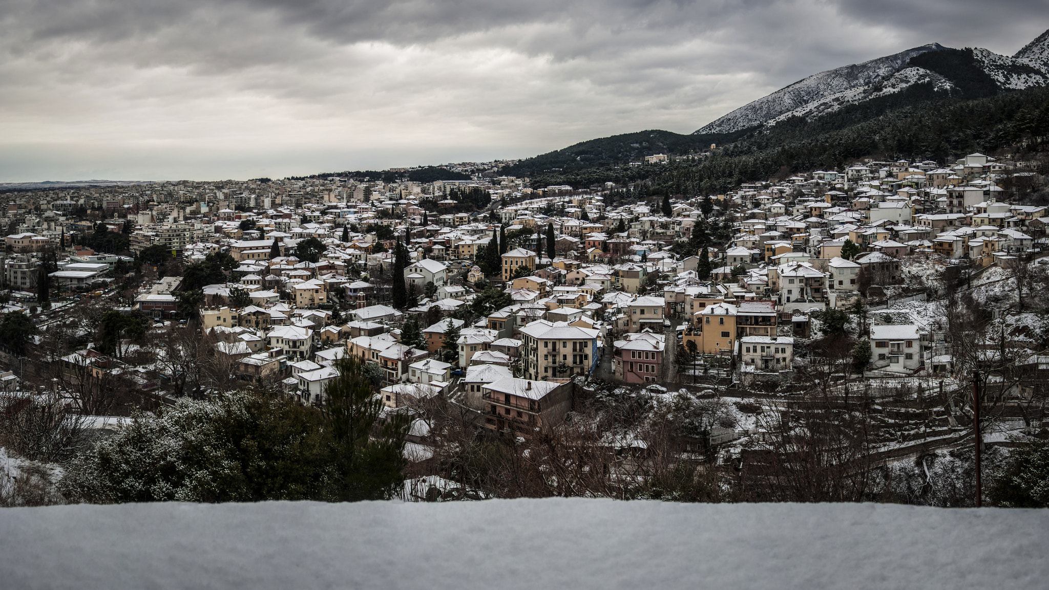 Fujifilm FinePix S6000fd sample photo. Snowy old town of xanthi photography