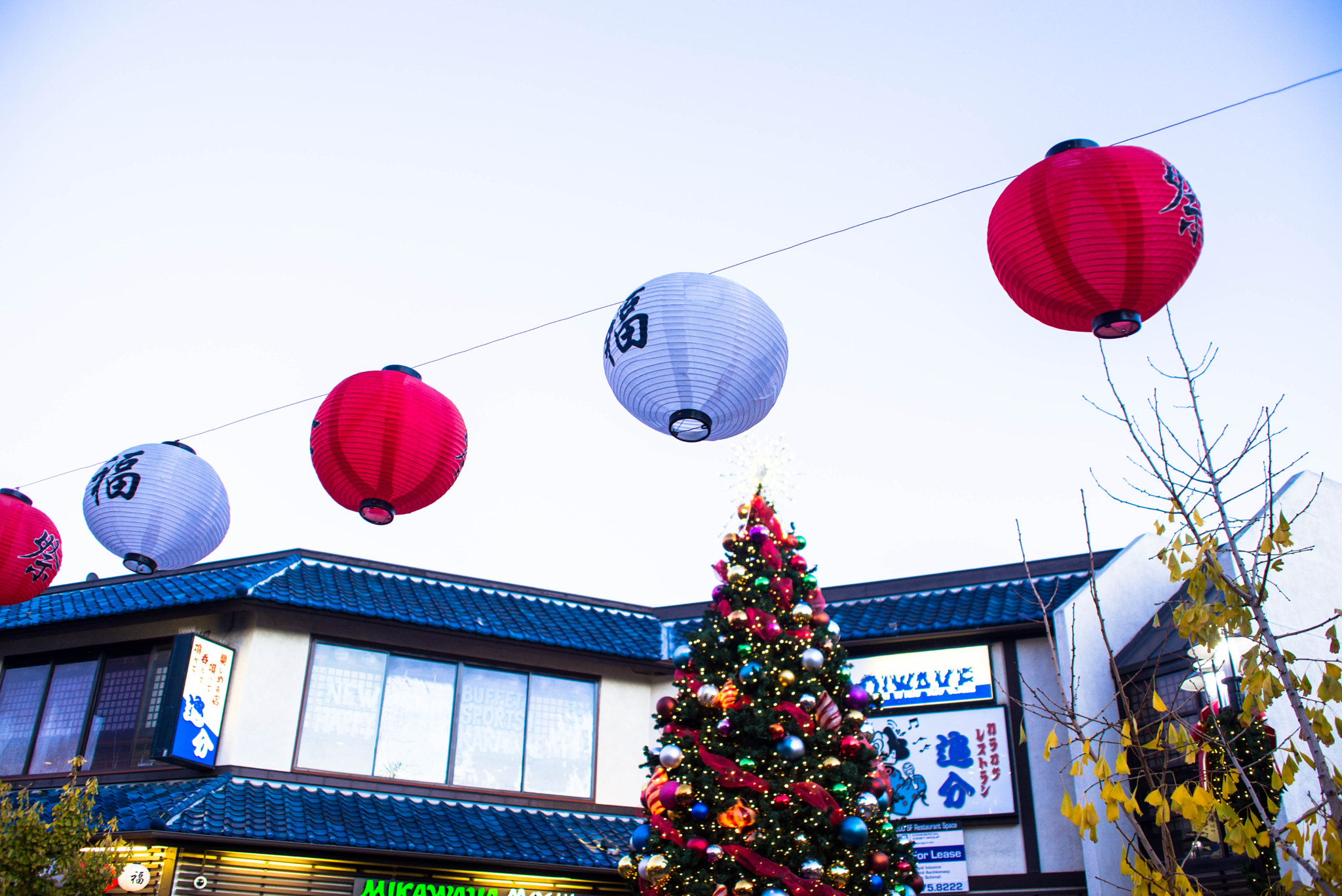 AF Zoom-Nikkor 28-85mm f/3.5-4.5 sample photo. Little tokyo photography