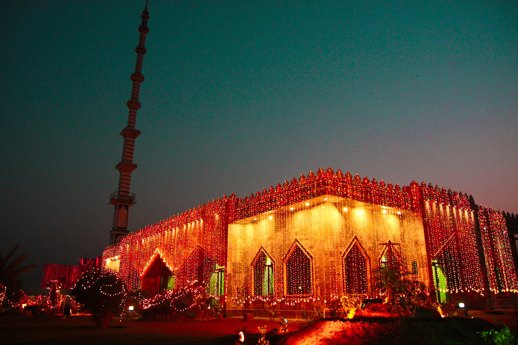 Tamron SP AF 17-50mm F2.8 XR Di II LD Aspherical (IF) sample photo. A masjid at sunset 2016 photography