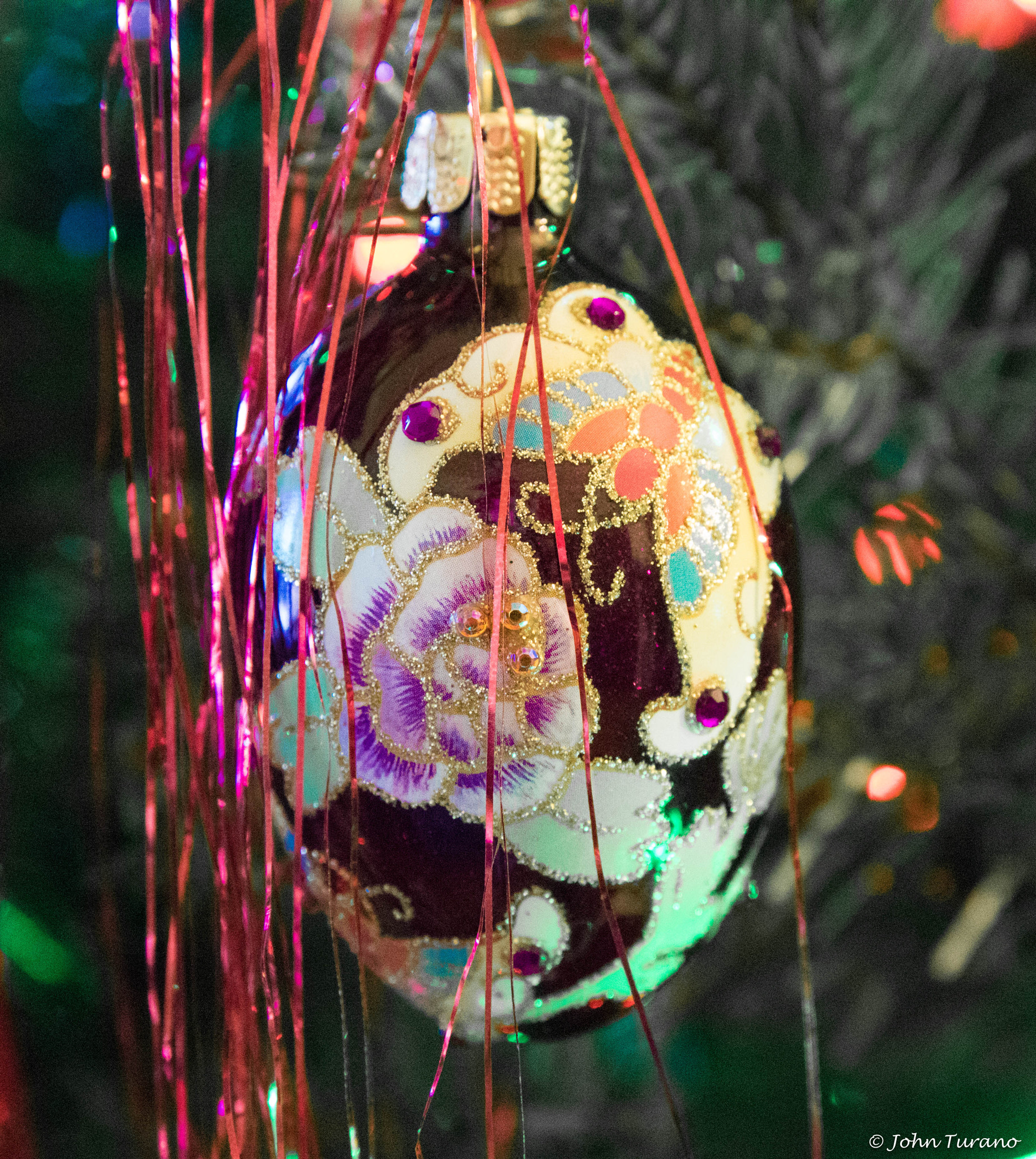 Canon EOS 750D (EOS Rebel T6i / EOS Kiss X8i) sample photo. Purple egg photography