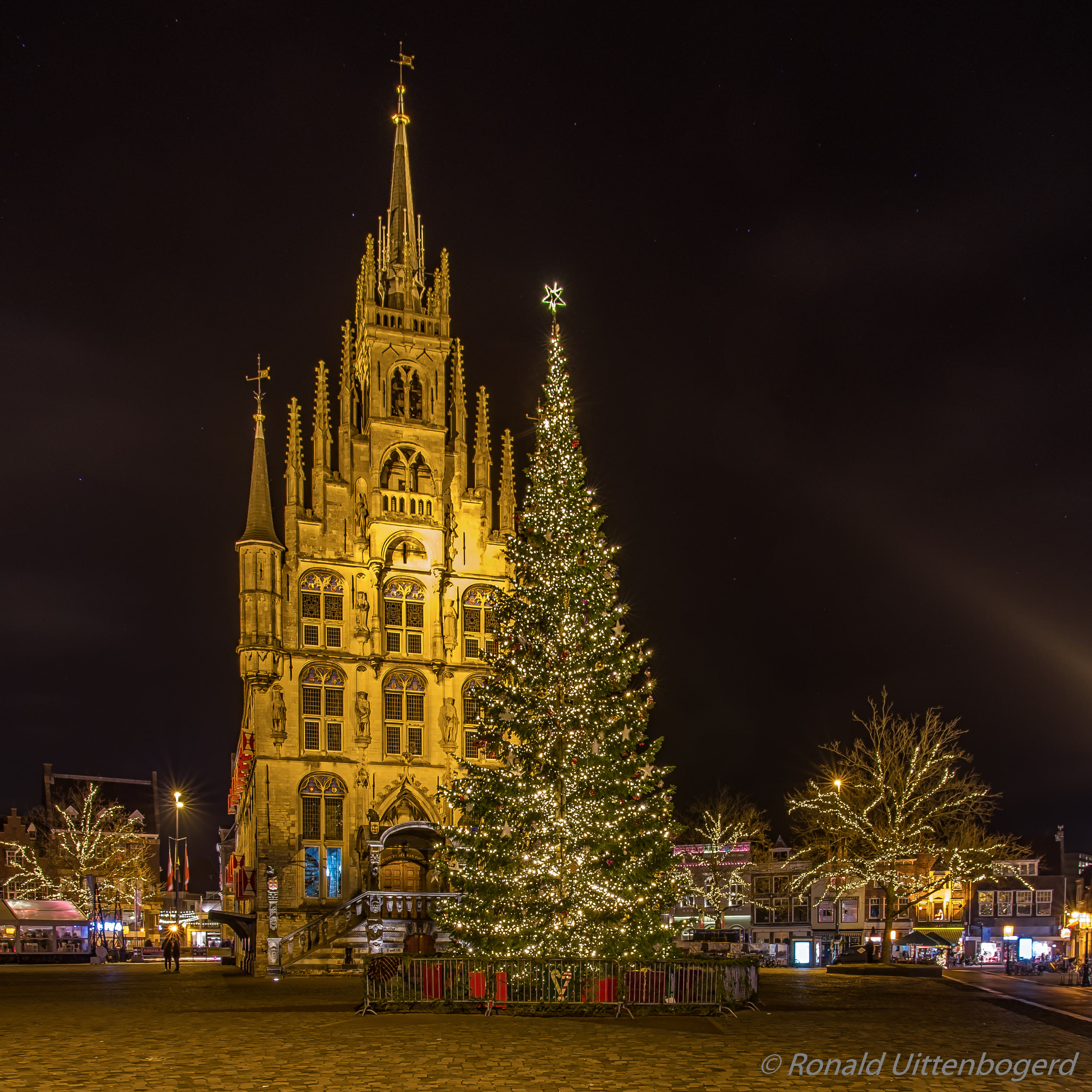 Pentax smc DA* 16-50mm F2.8 ED AL (IF) SDM sample photo. Old city hall gouda photography