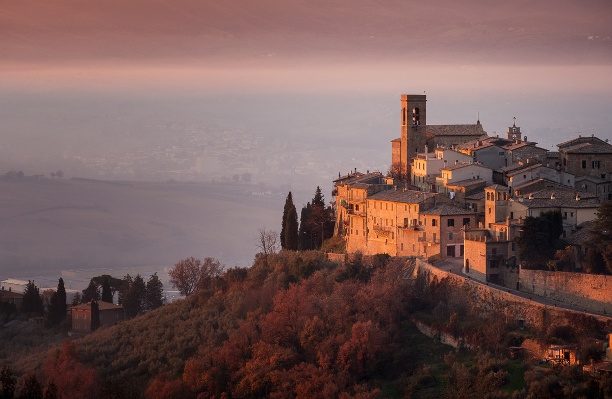 Fujifilm X-Pro2 + Fujifilm XF 55-200mm F3.5-4.8 R LM OIS sample photo. Umbria sunset photography