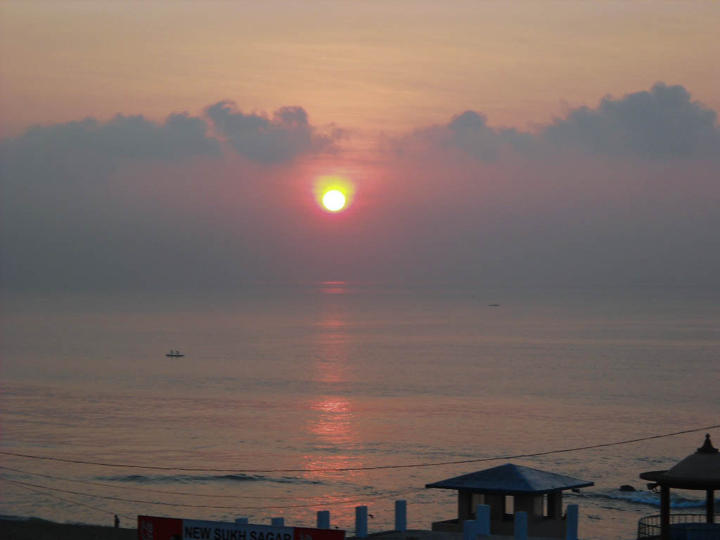 Nikon Coolpix L21 sample photo. Rama krishna beach vizag photography